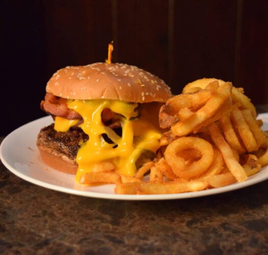 Pub Burgers in Kenosha, kenosha pub burger, quality pub burger in kenosha wi