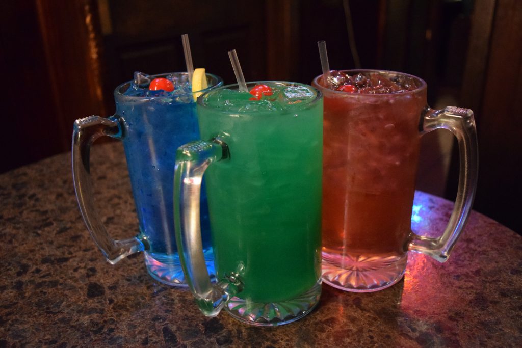 long island iced teas, bar in kenosha, good times in kenosha