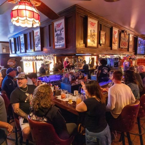local bar and grill in Kenosha local bar and grill in Kenosha, Kenosha local bar and grill, the best local bar and grill in Kenosha