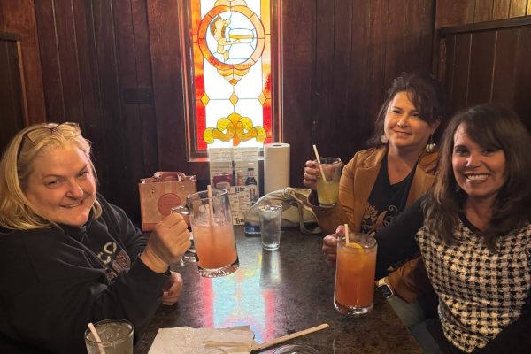 local restaurant in kenosha, best burger kenosha, long island iced tea kenosha