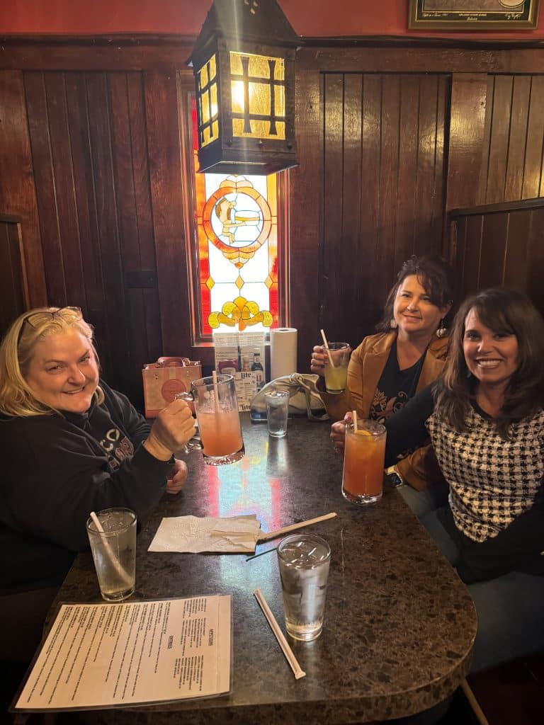 place to eat in Kenosha, WI Place to Eat in Kenosha, WI, best burger Kenosha, Long Island Iced Tea Kenosha